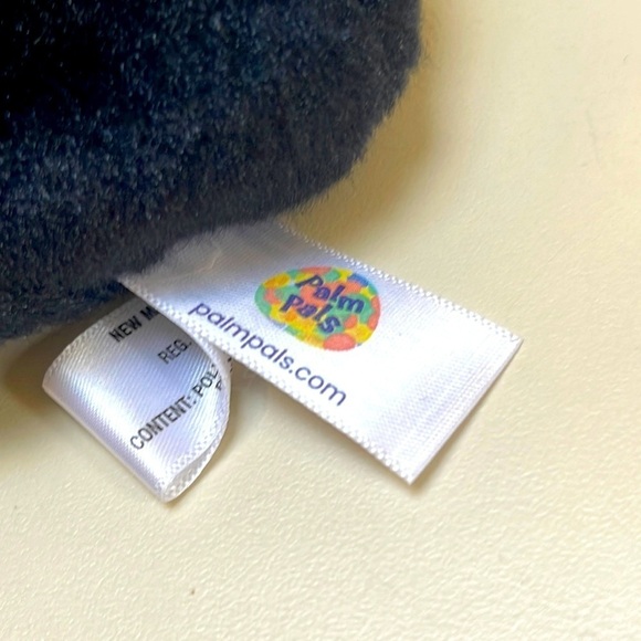 ❤️ PALM PALS Such Good Friends Collectable Penguin Stuffy - Picture 4 of 4